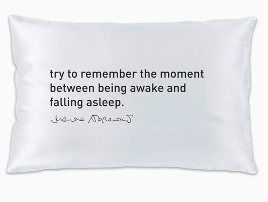 Marina Abramović - Kissenbezug