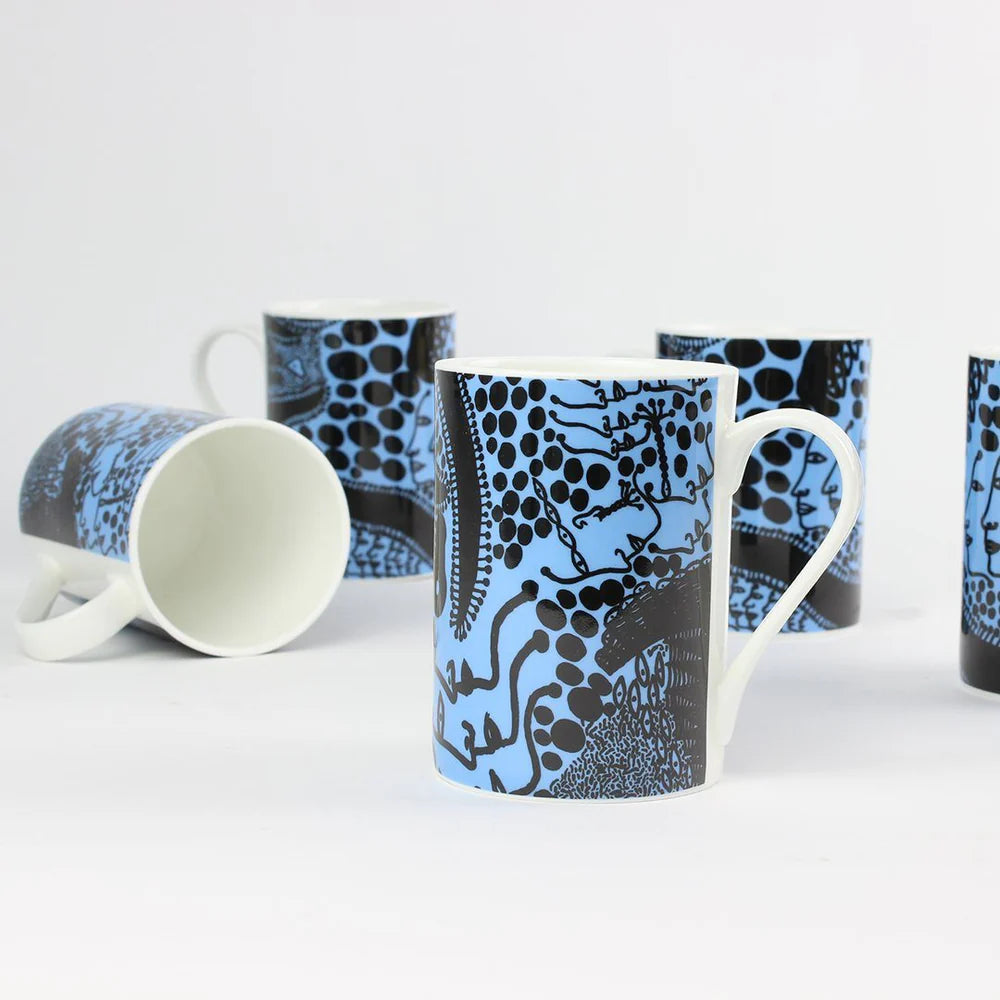 Yayoi Kusama Tassen-Set „Late-Night Chat Is Filled With Dreams“